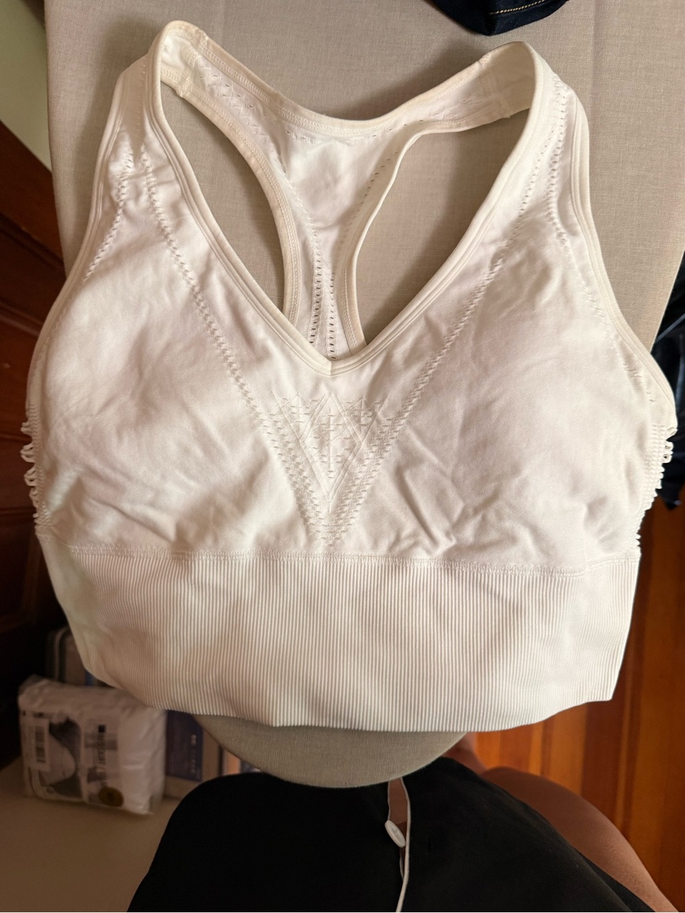 PINK Victoria's Secret White Seamless Racerback Sports Bralette